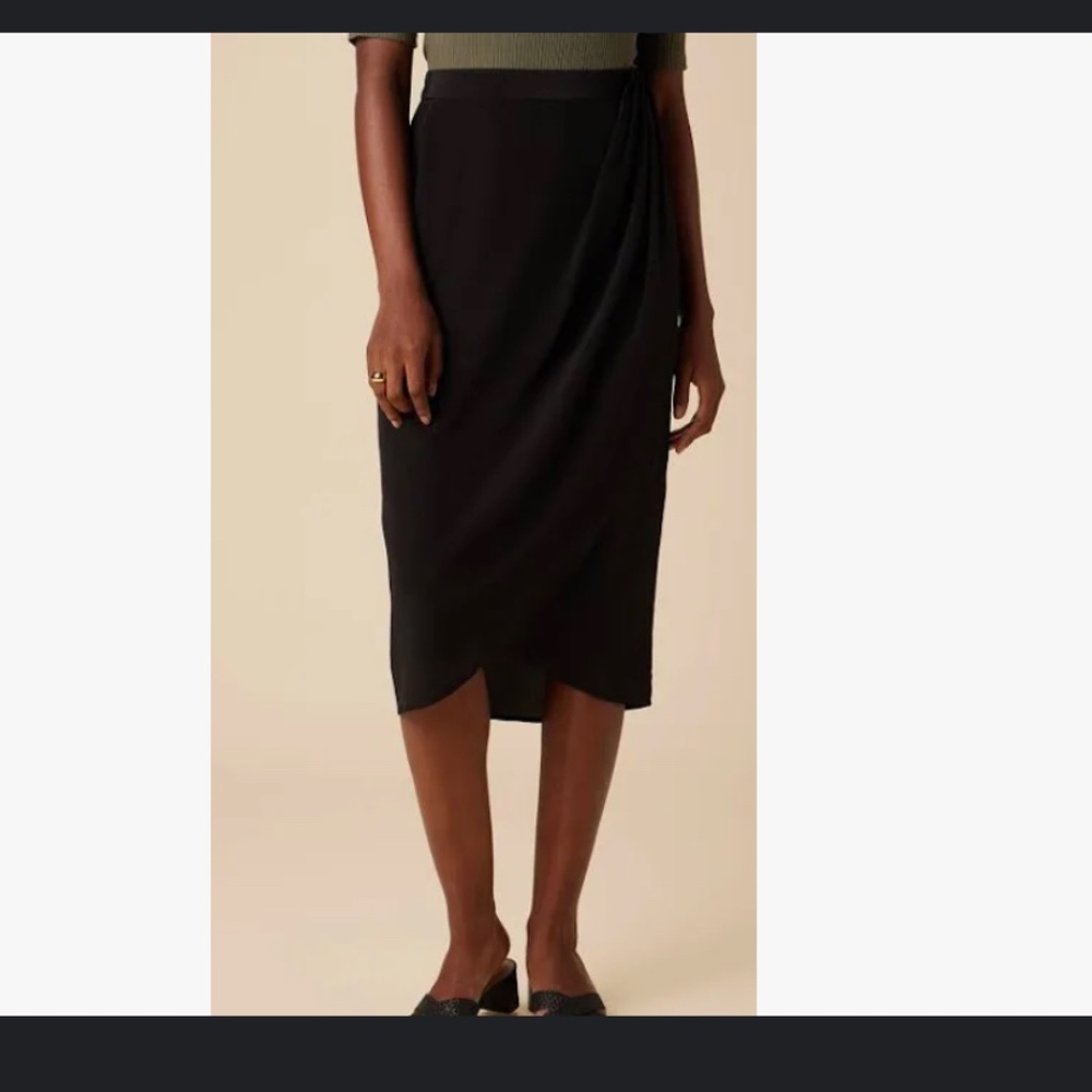 Amour Vert  washable silk sosi wrap skirt black